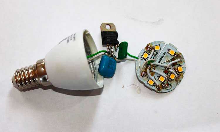 Как старые лампы в мониторе заменить светодиодной лентой