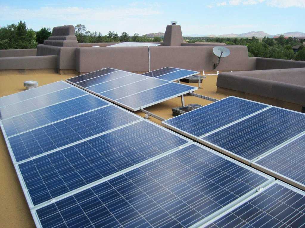 Что надо знать про солнечные батареи для дома: их выбор, размещение и использование