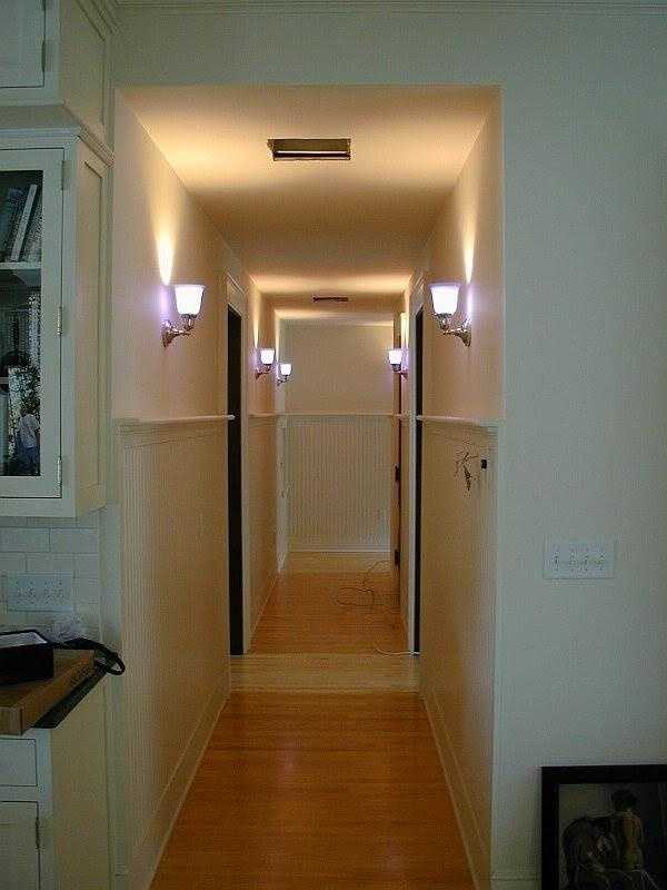 Освещение в прихожей и коридоре: разной формы, виды, варианты подсветки, идеи дизайна, какое выбрать + фото