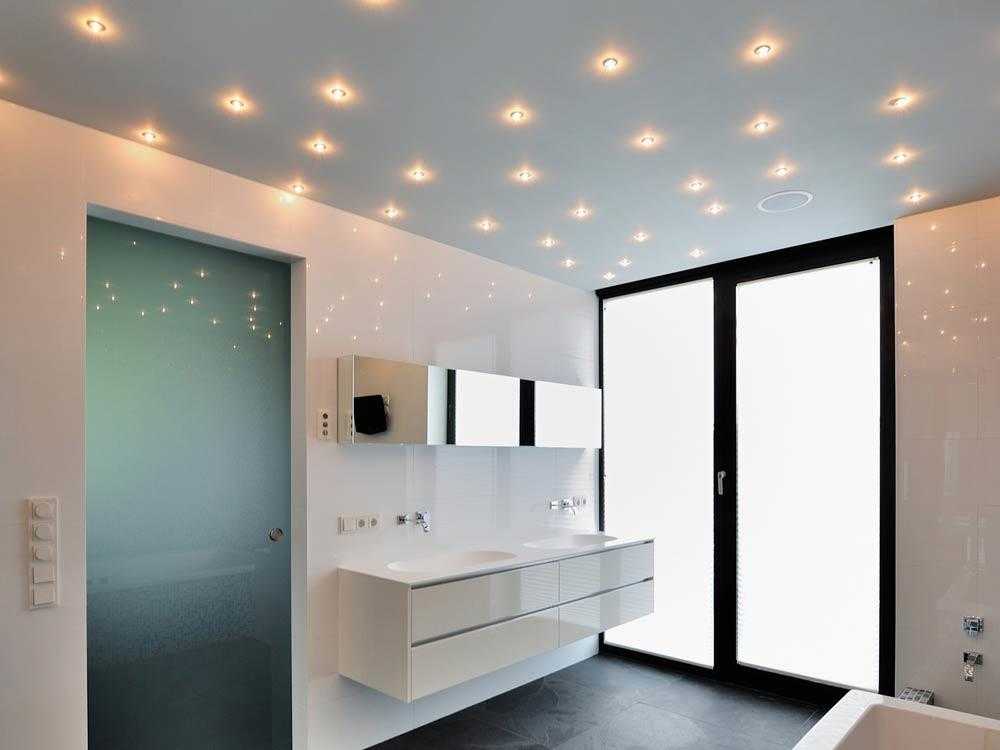 Как расположить светильники в ванной: все про правильное размещение света