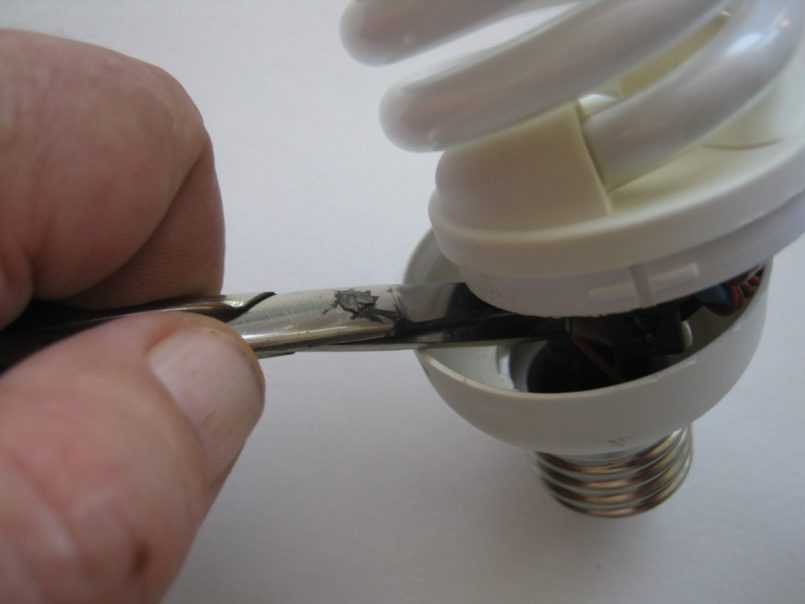 Делаем ремонт энергосберегающих ламп своими руками