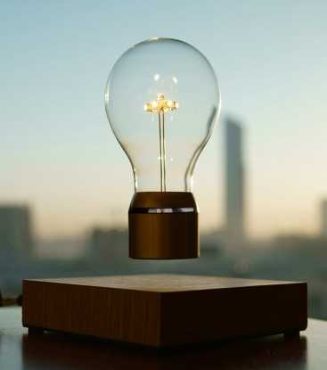 Левитирующая лампа - свет без проводов и другие летающие предметы. как это работает, достоинства, недостатки, цена.