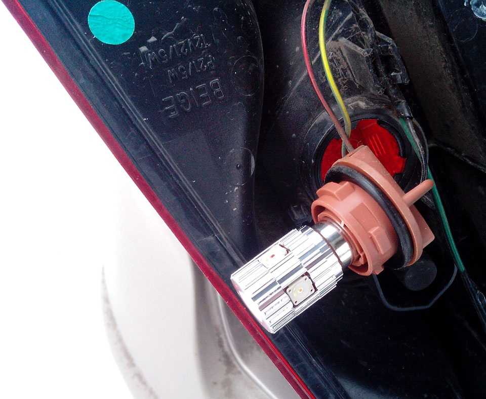 Замена ламп габаритов и поворотов на рено сандеро | ремонт авто - заказ запчастей