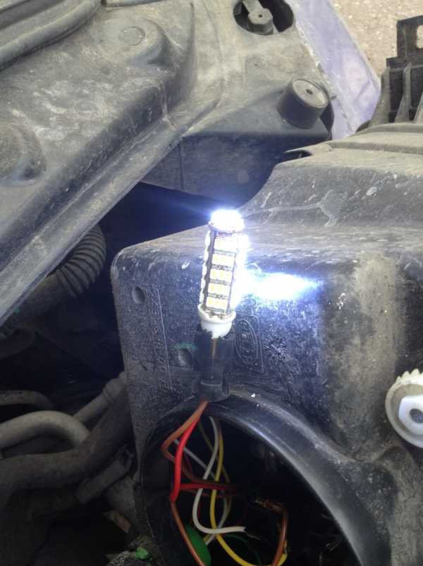 Как заменить лампочку ближнего света на моем ford fusion?