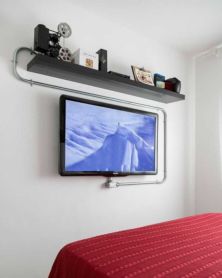 Как спрятать провода от телевизора на стене - 12 отличных идей