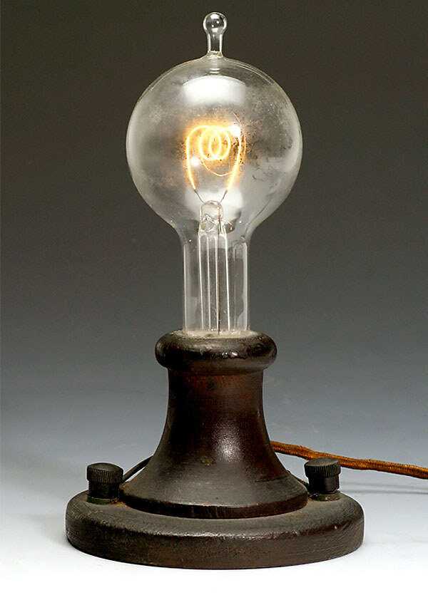 Первое изобретение лампочки: когда и кто изобрел первую лампу в мире