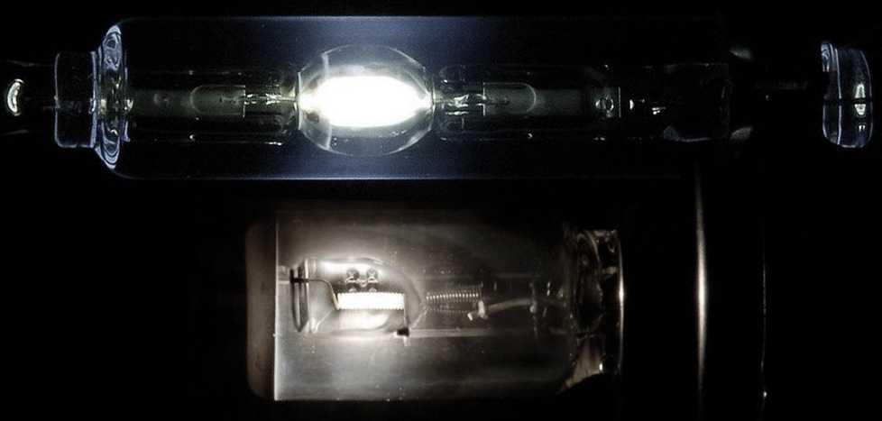 Как снять ксенон и поставить обычную лампу: замена на галоген - led свет