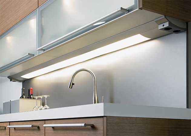 Кухня: как обустроить светодиодную подсветку под шкафами