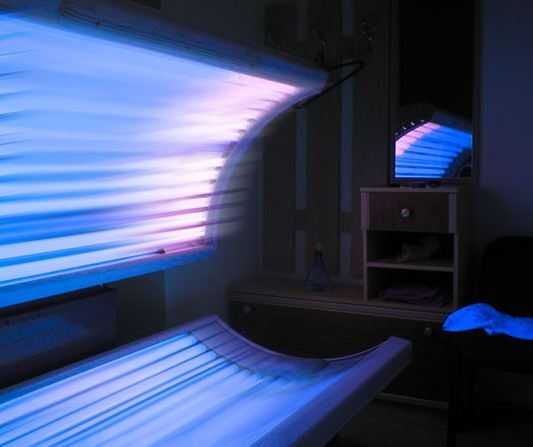 Ультрафиолетовая лампа для домашнего использования: особенности выбора