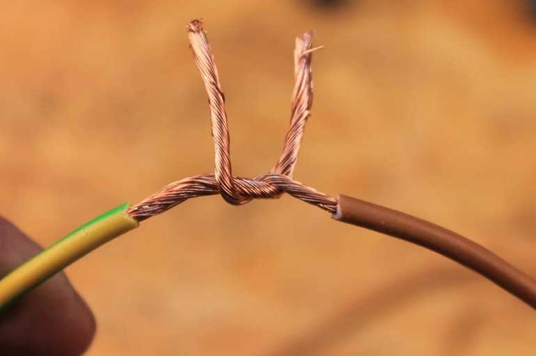 Скрутка из 5 проводов. как правильно соединить многожильный провод с одножильным
