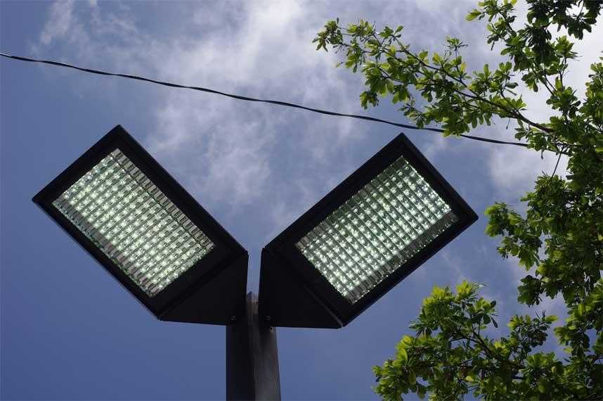 Уличные светодиодные светильники (77 фото): консольные светильники, наружное освещение, диодные устройства