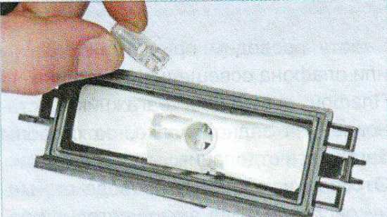 Снятие и замена ламп заднего фонаря на renault logan 2 - журнал "автопарк"