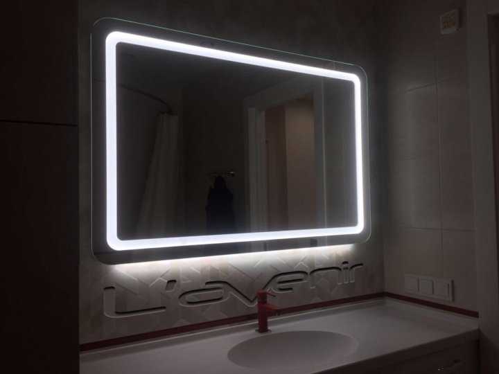 Как выбрать зеркало с подсветкой в ванную комнату: правила выбора