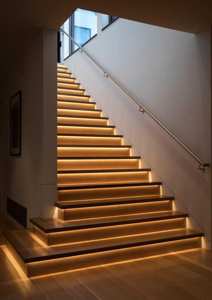 Как самому сделать подсветку ступеней лестницы