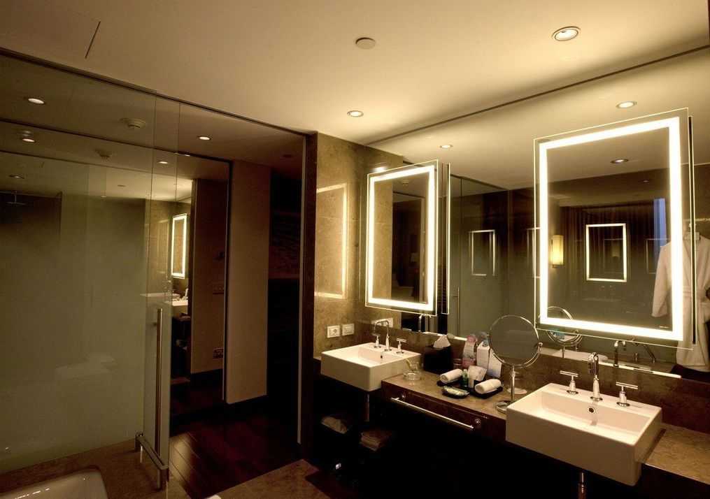 Освещение в ванной комнате: нормативные требования, советы по выбору светильников и их размещению